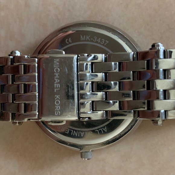 Michael Kors Watch - Picture 4 of 4